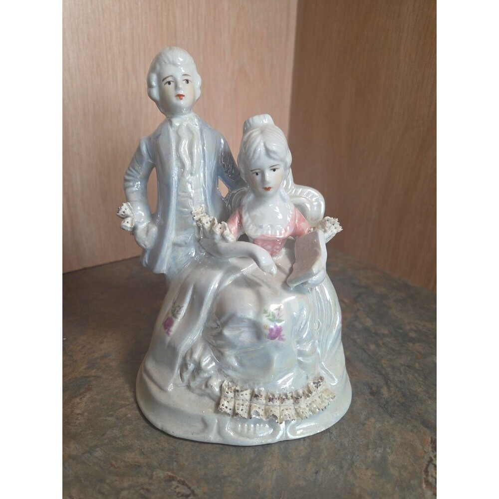 VINTAGE PORCELAIN COURTING COUPLE FRENCH GENTLEMAN AND LADY